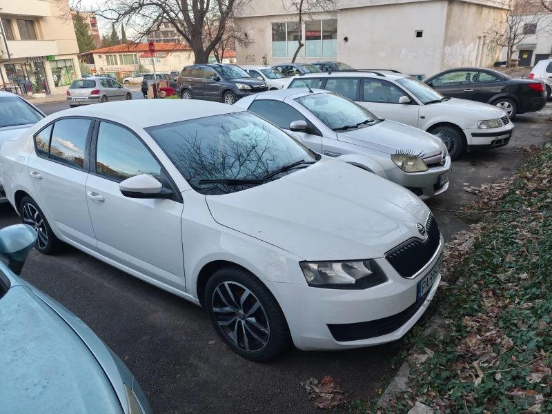 Skoda Octavia 1.6 TDI 90ks, снимка 2 - Автомобили и джипове - 53032678