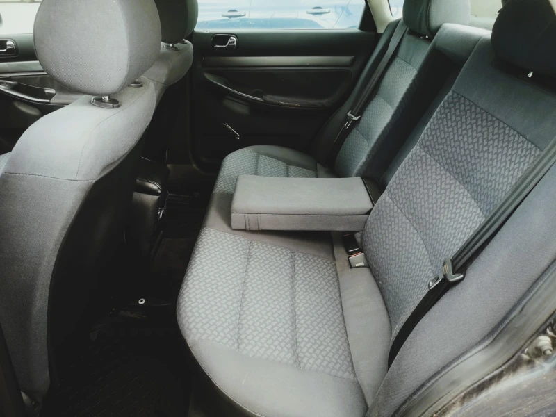 Audi A4, снимка 5 - Автомобили и джипове - 53520124