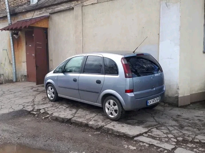 Opel Meriva, снимка 2 - Автомобили и джипове - 47544803