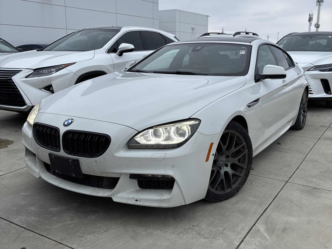 BMW 650 * АВТО КРЕДИТ* ЦЕНА ДО БГ * СЕРВИЗНА ИСТОРИЯ * , снимка 1