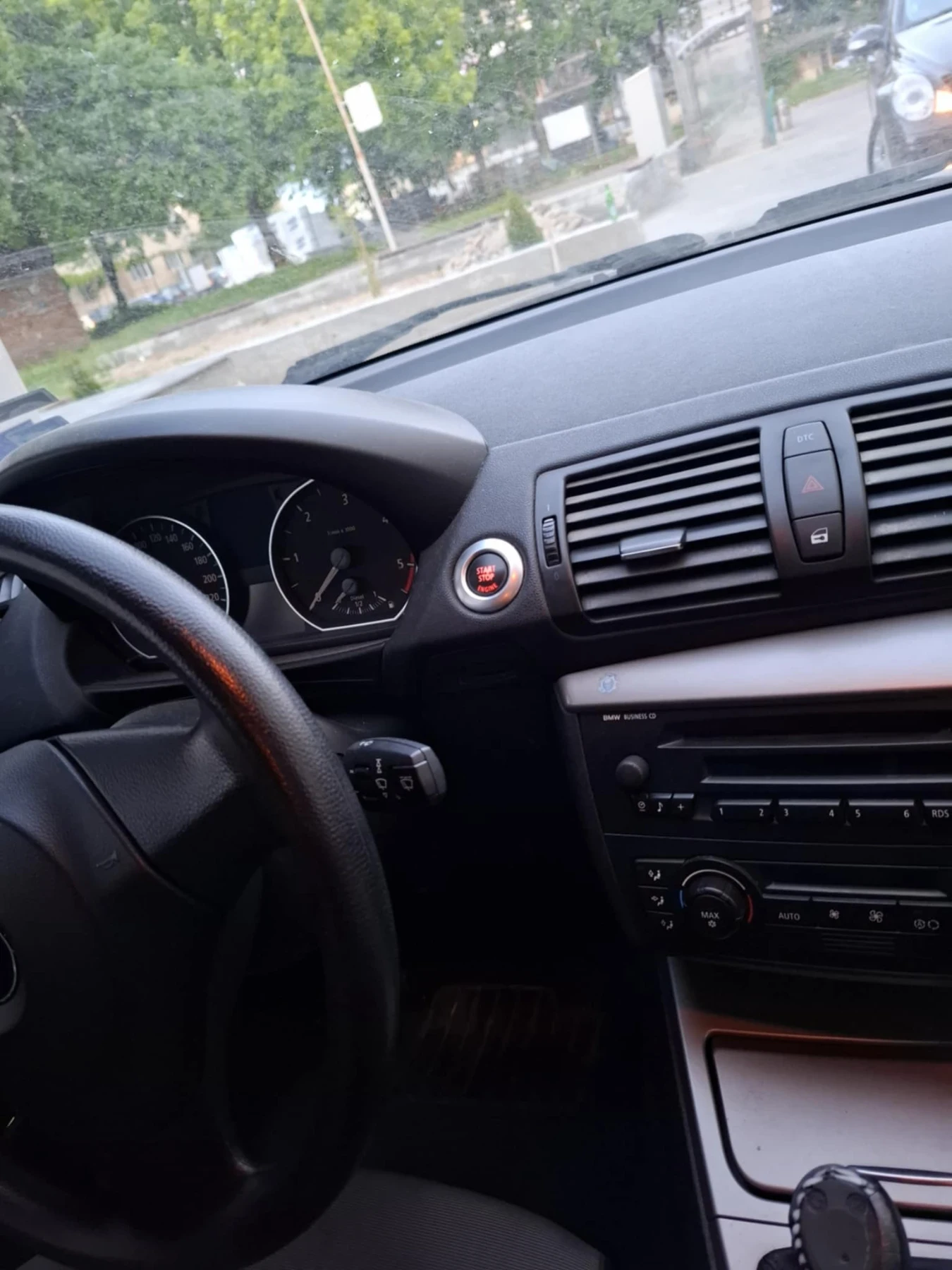 BMW 118  - изображение 9
