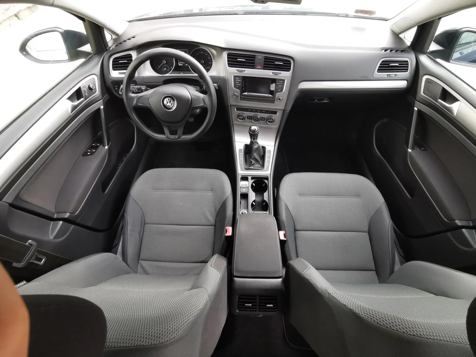 VW Golf 1.6TDI 110ps E6b  - изображение 9