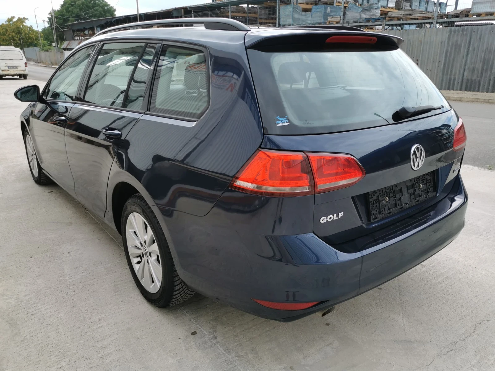 VW Golf 1.6TDI 110ps E6b  - изображение 7