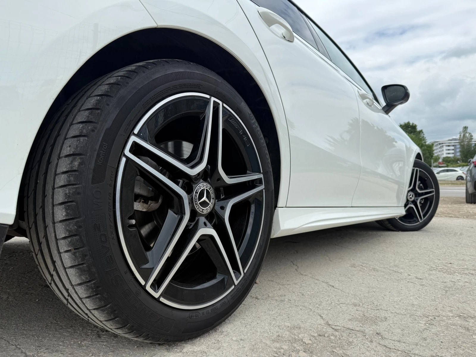 Mercedes-Benz CLA 220 4matic AMG line, MBUX, САМО 31 ХИЛ. КМ!!! - изображение 7