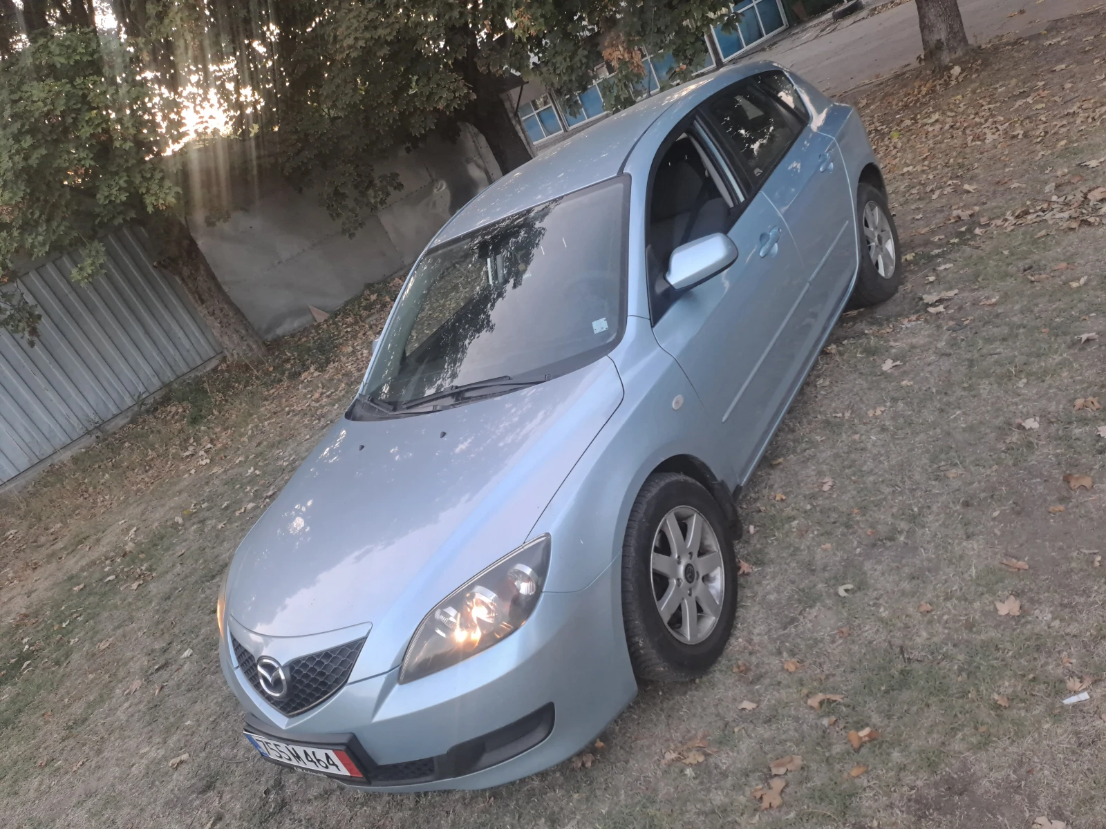 Mazda 3 1.6i ESKLUZIVE  - изображение 3