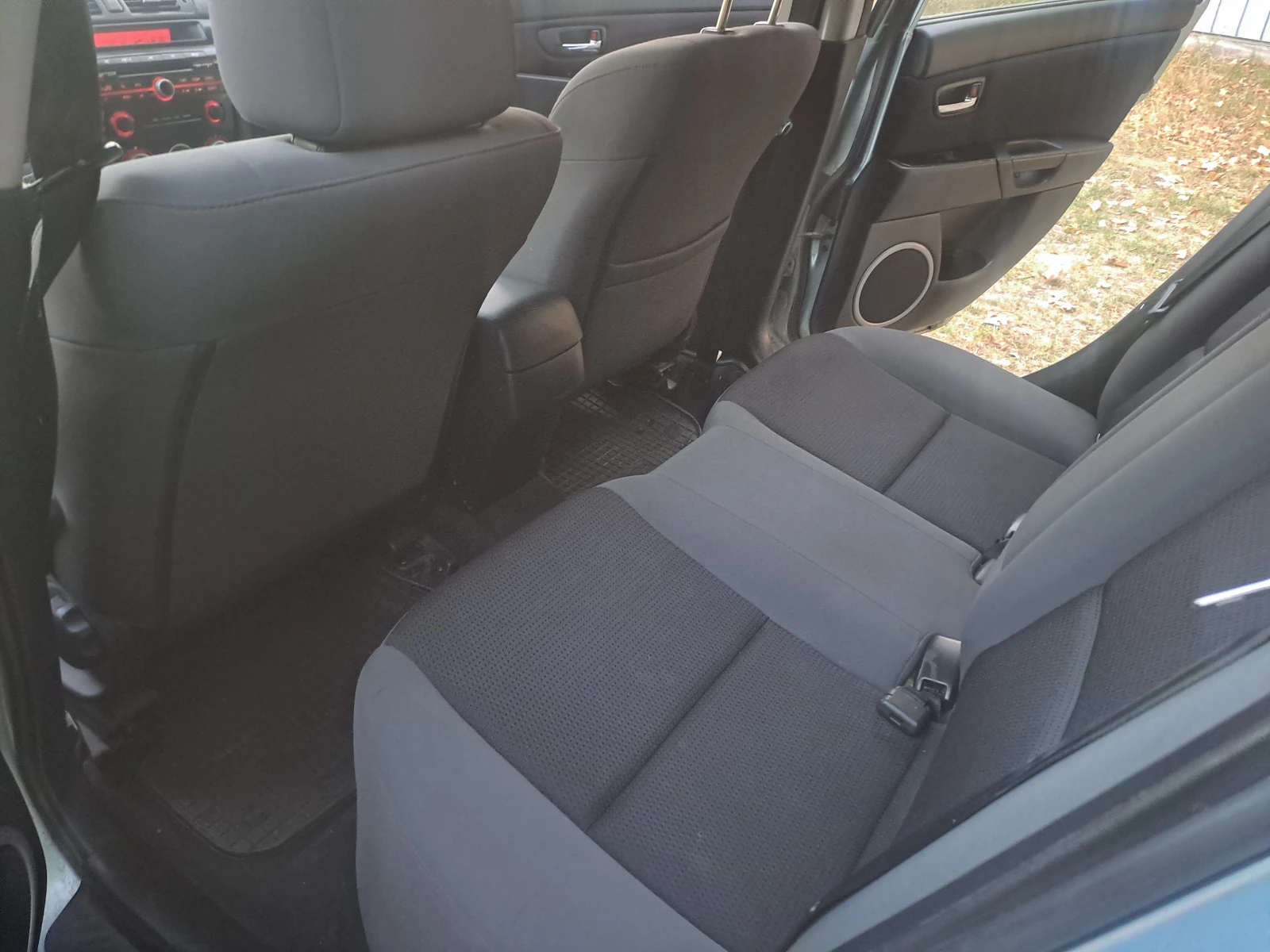 Mazda 3 1.6i ESKLUZIVE  - изображение 9