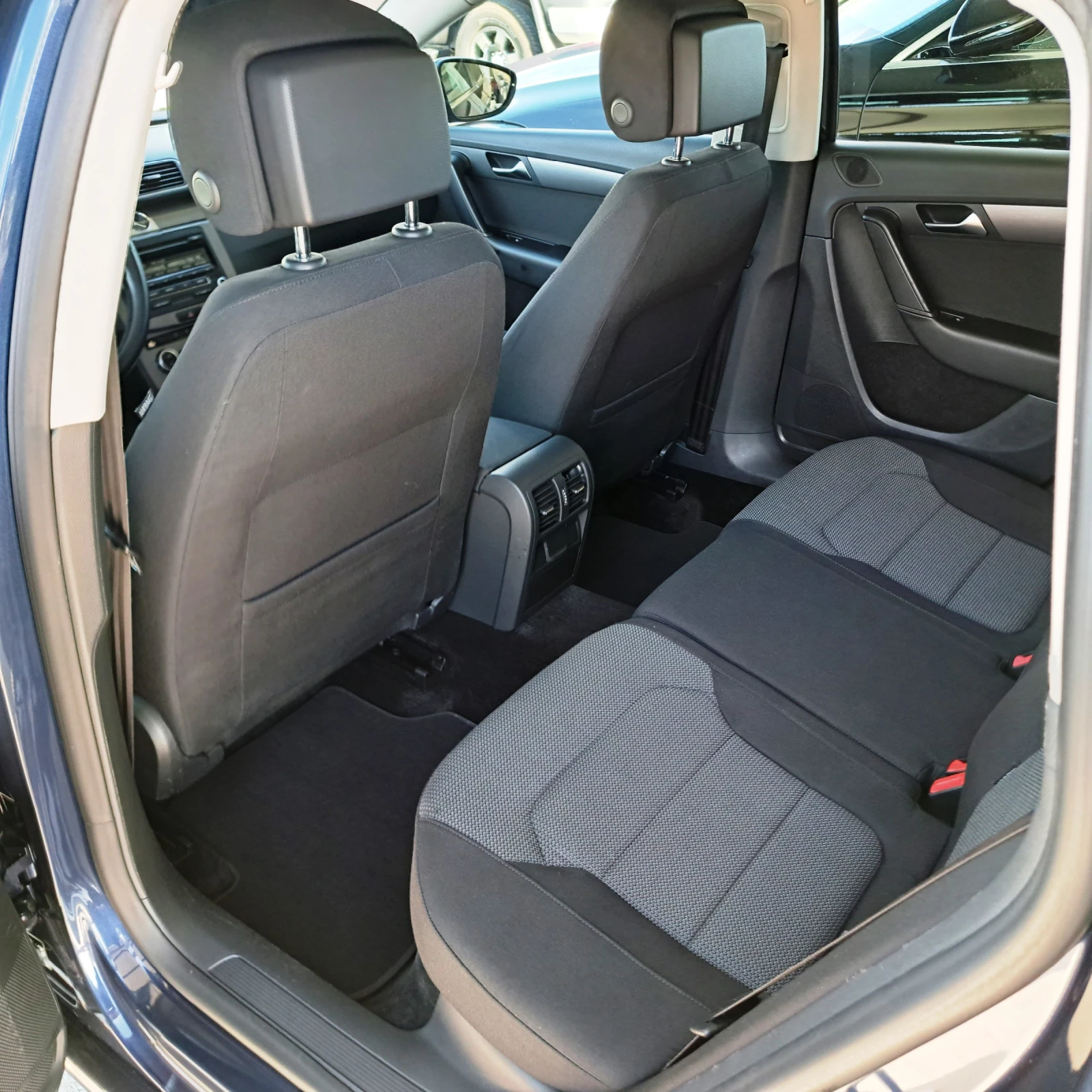 VW Passat 2.0 TDI* Highline* BlueM.Tech* !*  | Mobile.bg   10