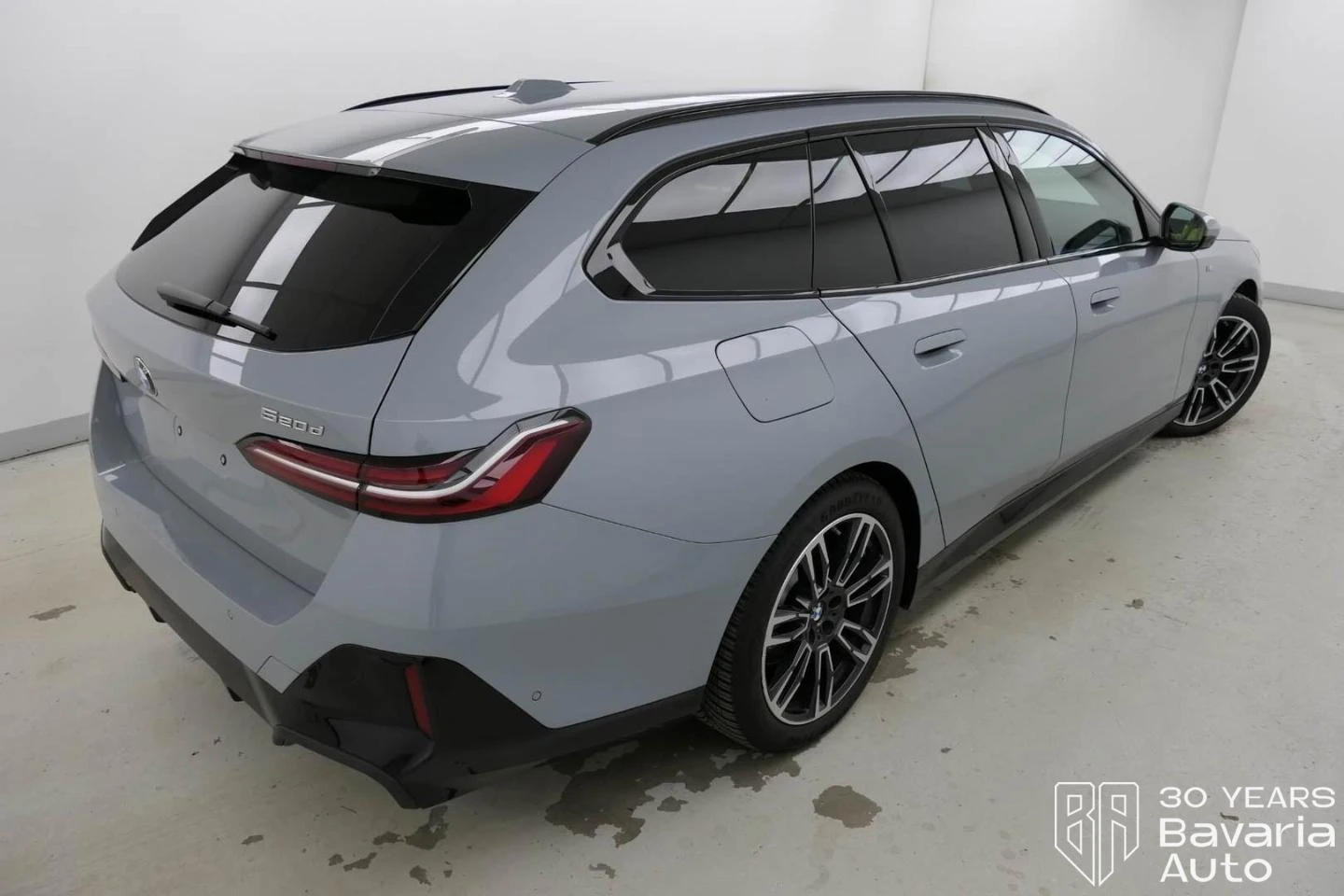 BMW 520 d Touring M Sport Paket Steptronic | Mobile.bg   3