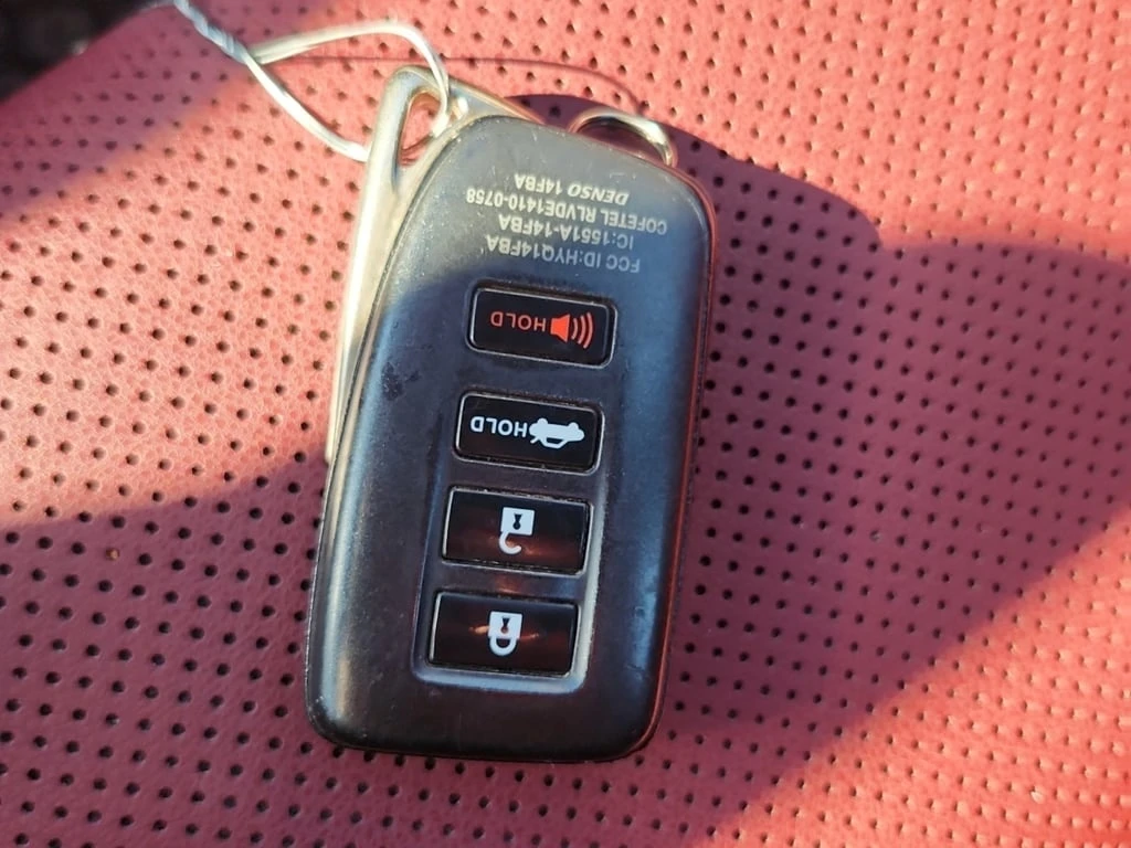 Lexus IS * 300 * CARFAX *    | Mobile.bg   8