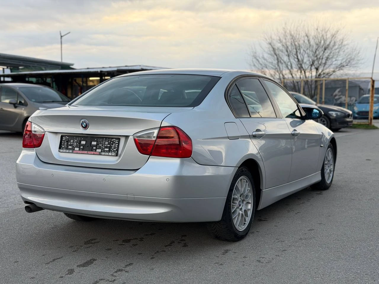 BMW 318 318d - изображение 6