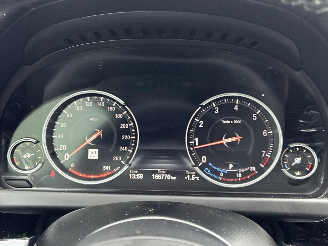 BMW 650 * АВТО КРЕДИТ* ЦЕНА ДО БГ * СЕРВИЗНА ИСТОРИЯ *  - изображение 9