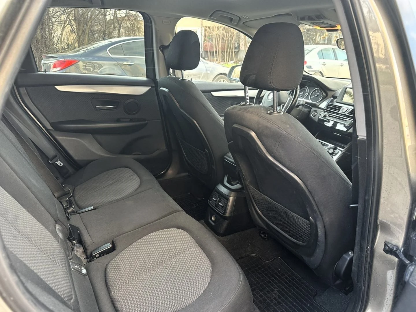 BMW 2 Active Tourer 218 - изображение 7