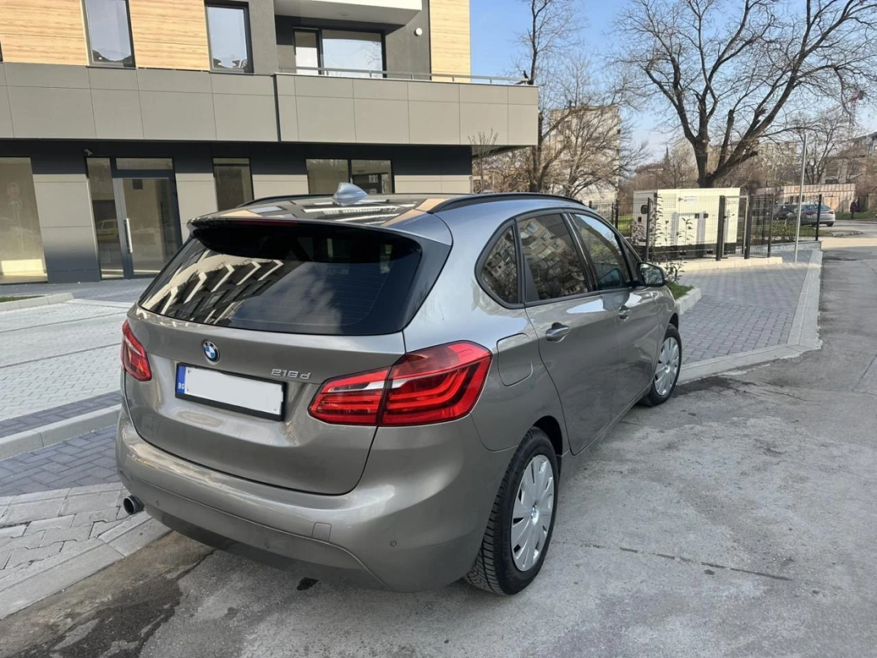 BMW 2 Active Tourer 218 - изображение 3