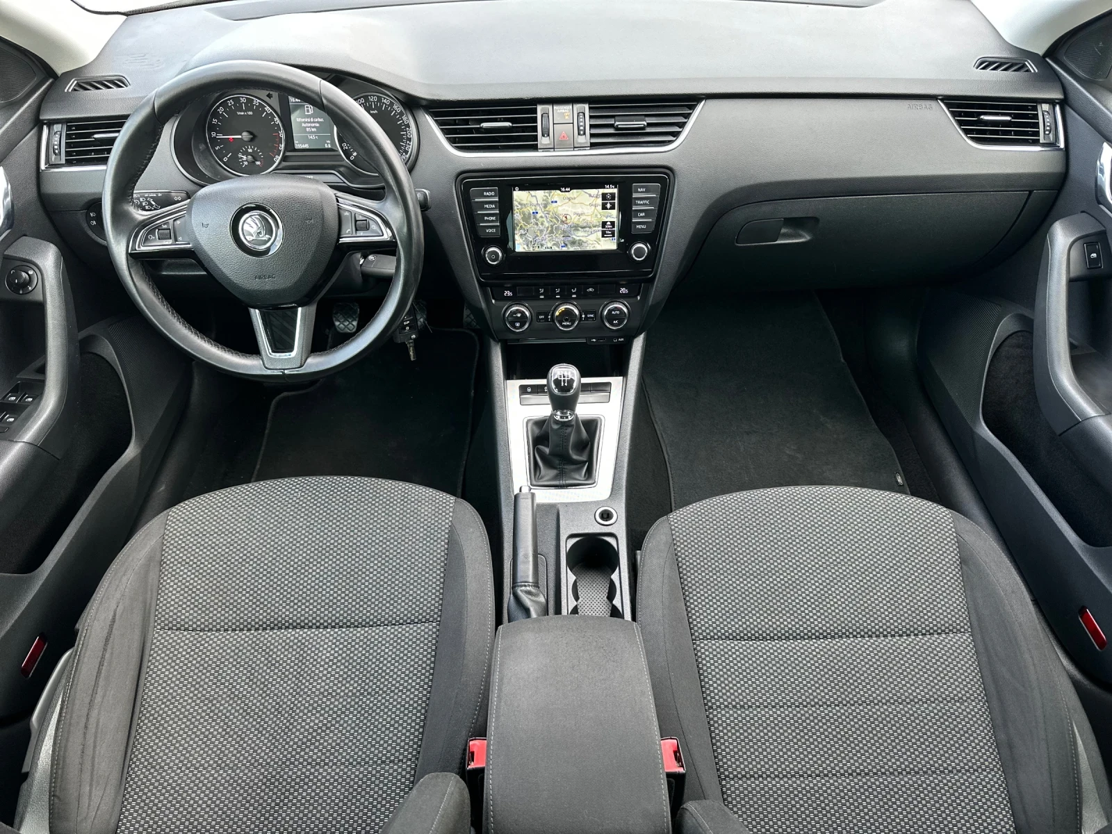 Skoda Octavia 1.6TDI~110�.�~EURO6 | Mobile.bg � ����������� 10
