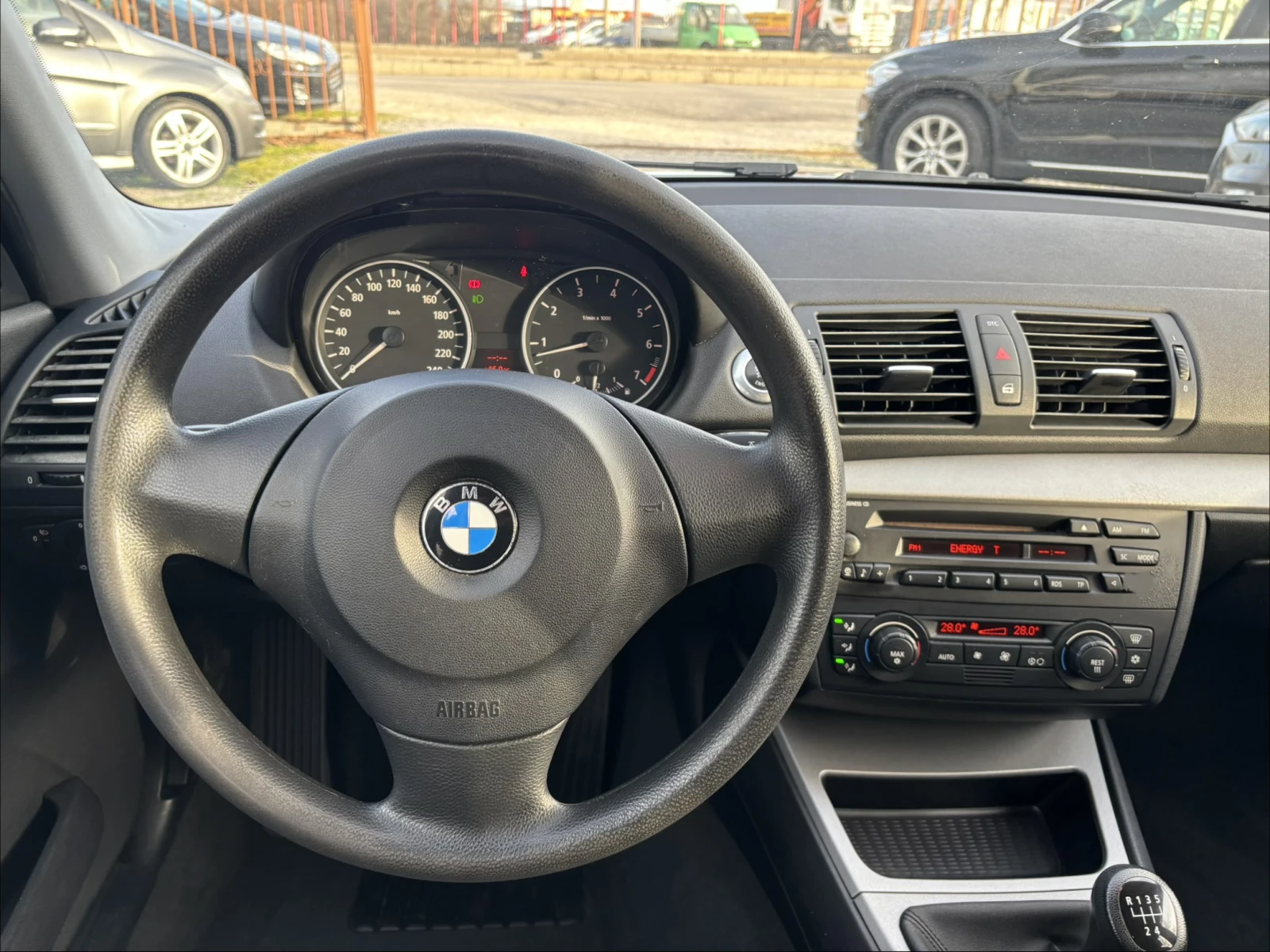 BMW 116 1.6i-116k.s, снимка 11 - Автомобили и джипове - 54109519