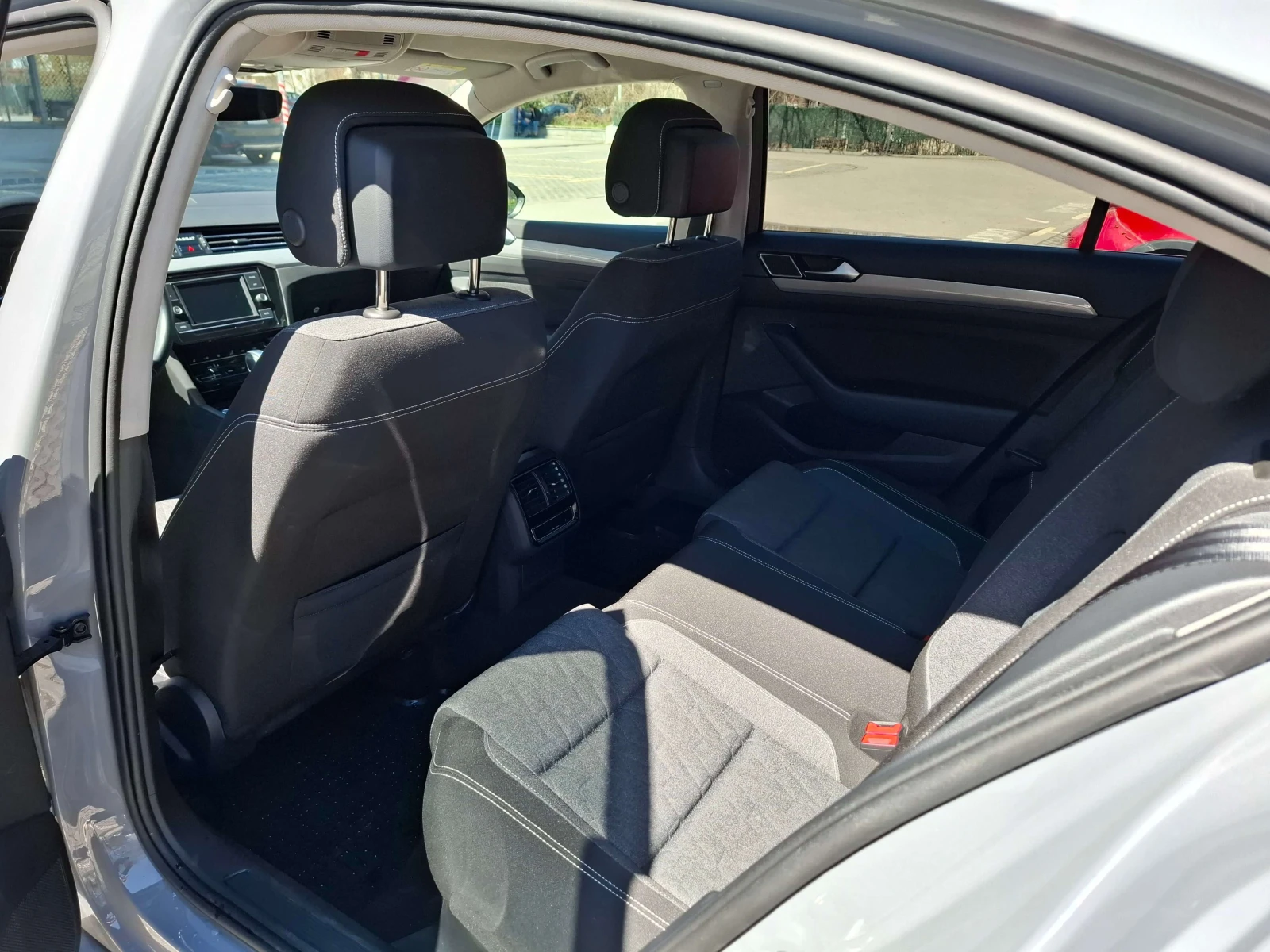 VW Passat Business, снимка 10 - Автомобили и джипове - 54111413