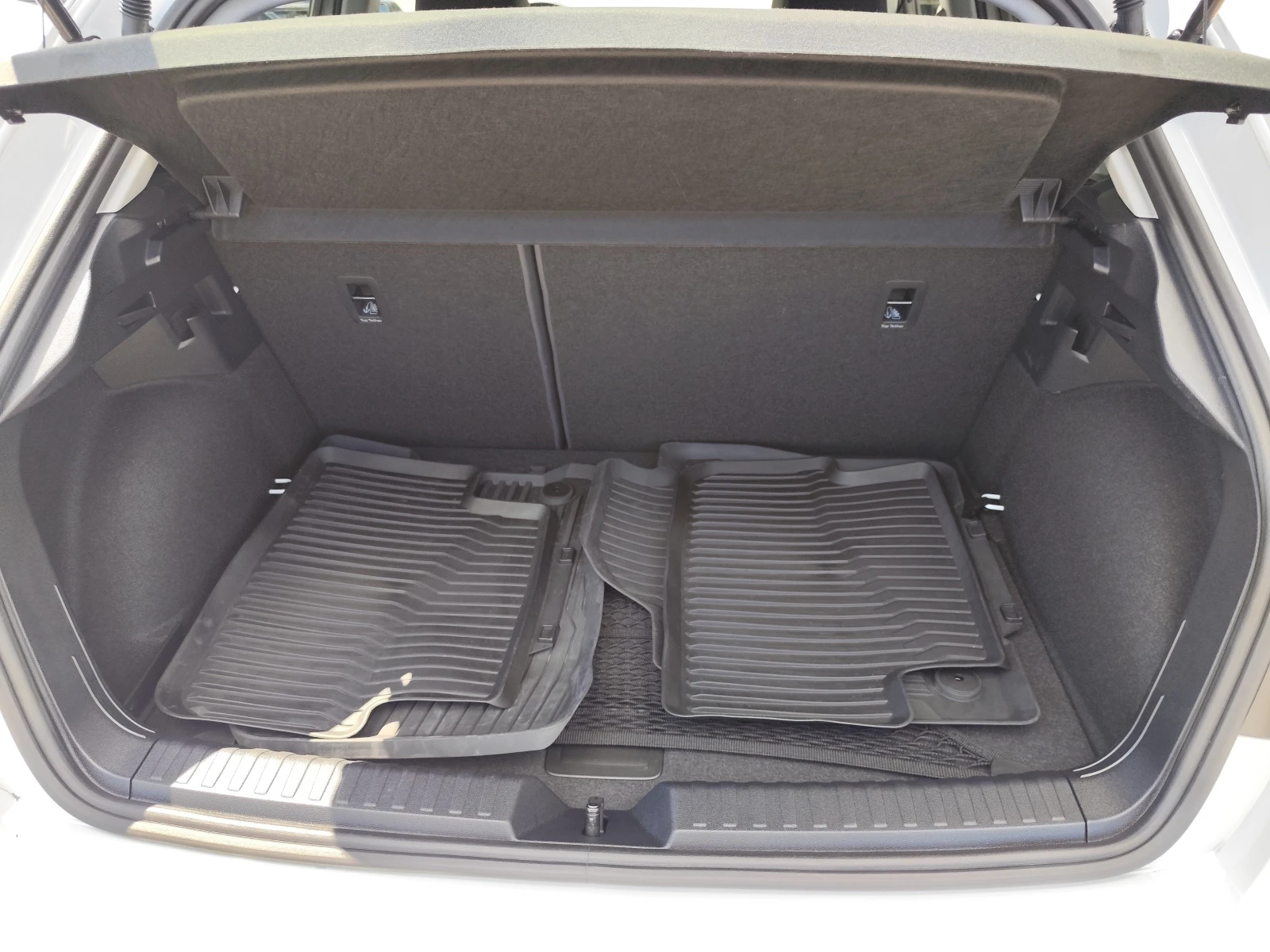 Audi A1 30TFSi* ALLSTREET* АВТОМАТИК* FULL LED* CARPLAY* , снимка 13 - Автомобили и джипове - 54147091