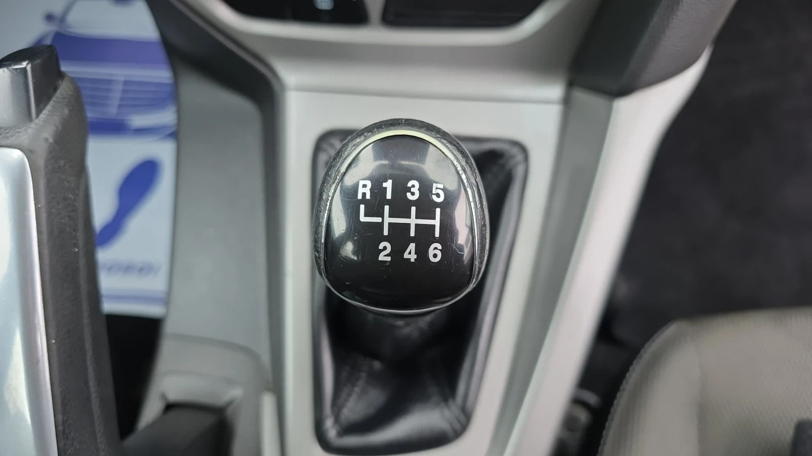 Ford Focus 1.6HDI FaceLift, снимка 13 - Автомобили и джипове - 54151877