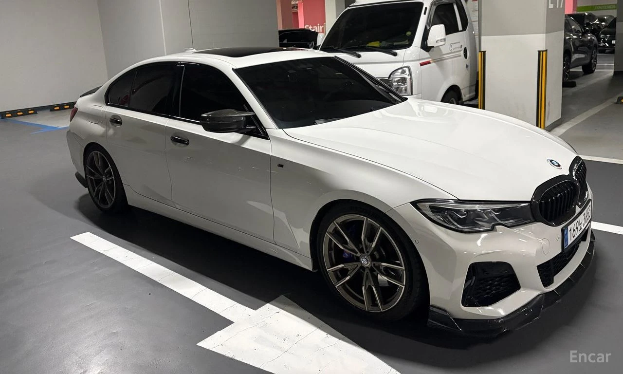 BMW 340 M* PERFORMANCE* CARBON* HARMON* KARDON* , снимка 3 - Автомобили и джипове - 54639553