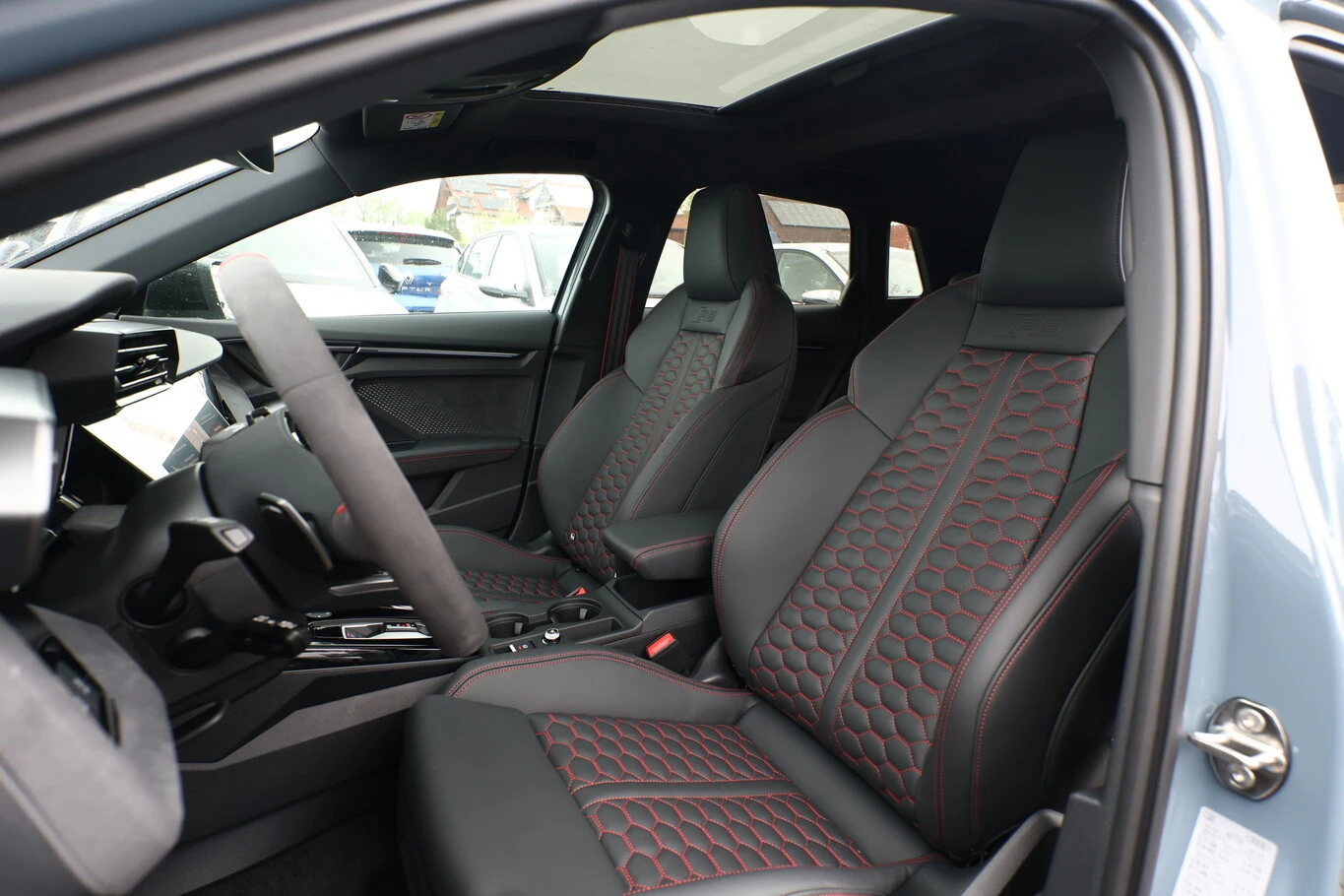 Audi Rs3 Sportback, снимка 5 - Автомобили и джипове - 54768493