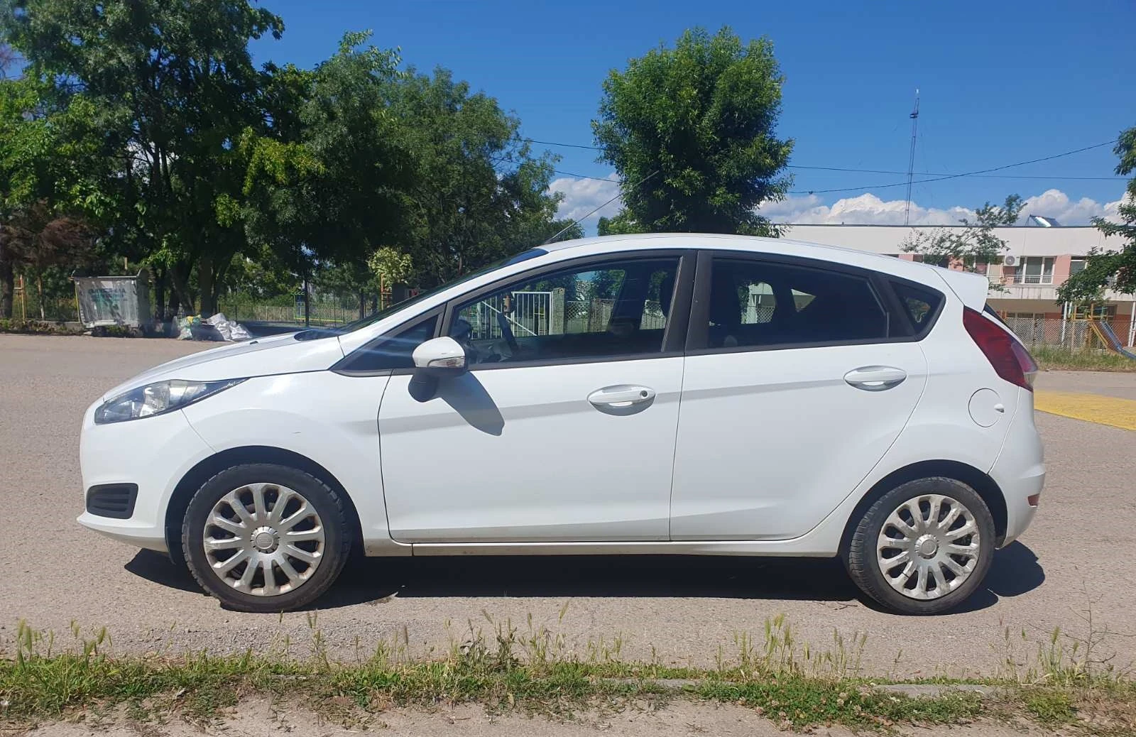 Ford Fiesta 1.5 TDCi, снимка 6 - Автомобили и джипове - 54903710