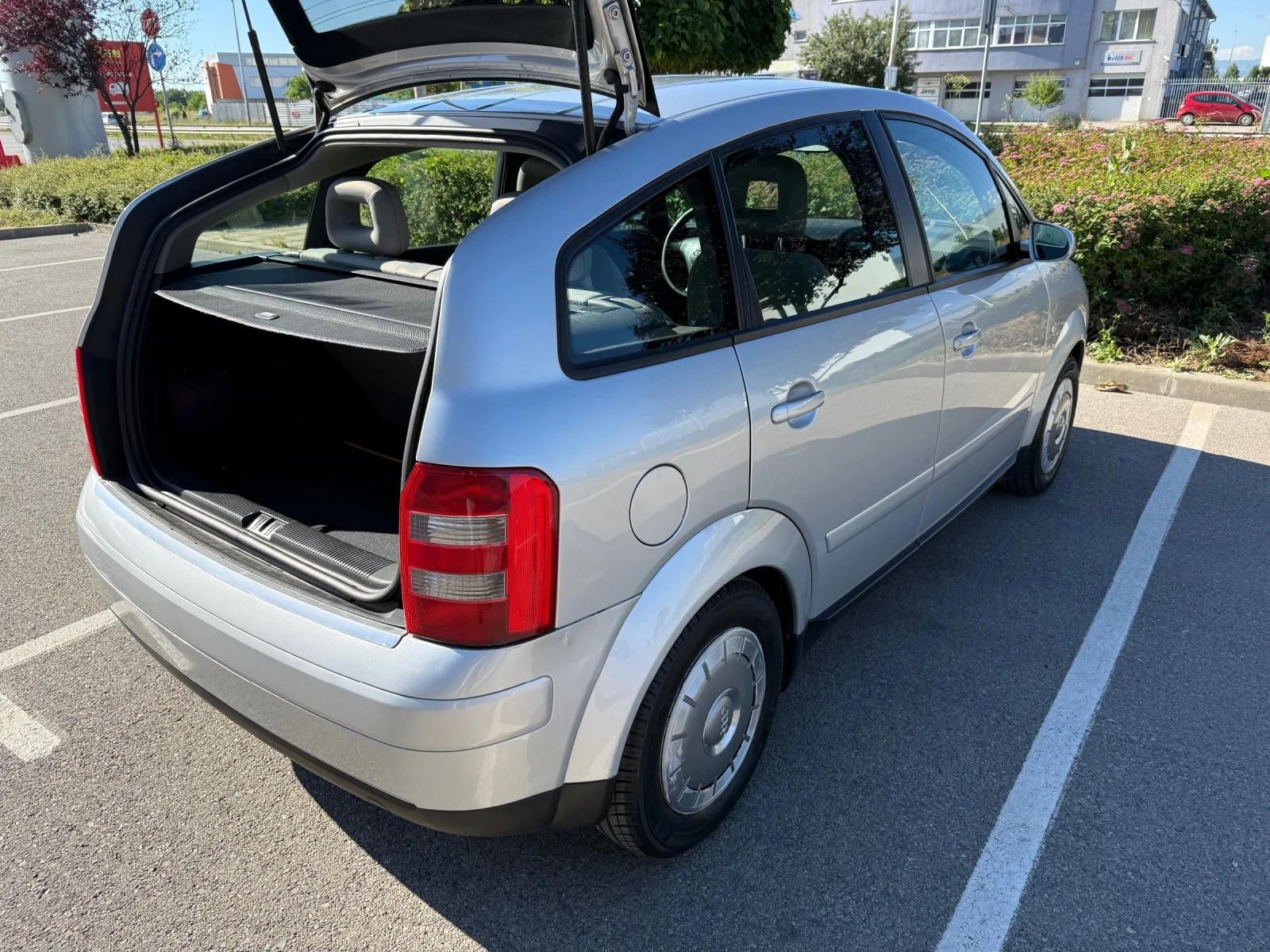 Audi A2 1.2 3L, снимка 11 - Автомобили и джипове - 54922376