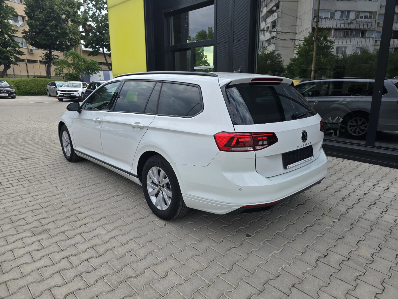 VW Passat Variant 2.0 TDI (150hp) DSG, снимка 8 - Автомобили и джипове - 55215916
