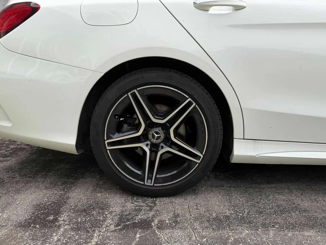 Mercedes-Benz C 300 4MATIC* DISTRONIC* БЕЗ ЗАБЕЛЕЖКА* , снимка 7 - Автомобили и джипове - 55579661