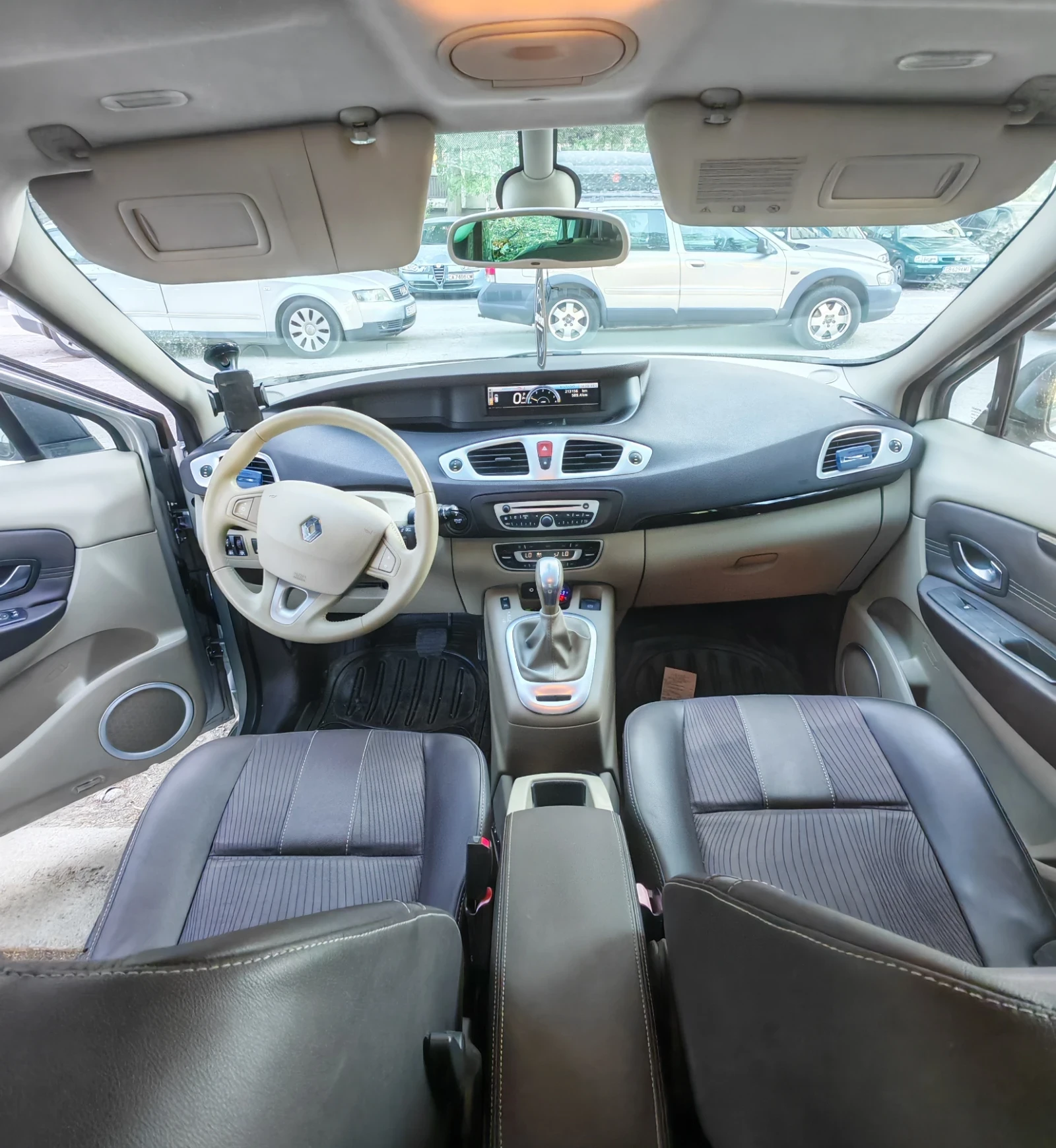 Renault Grand scenic 2.0 DCI  6+ 1 места, снимка 10 - Автомобили и джипове - 55964077