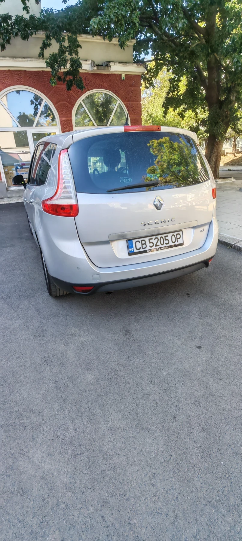 Renault Grand scenic 2.0 DCI  6+ 1 места, снимка 4 - Автомобили и джипове - 55964077