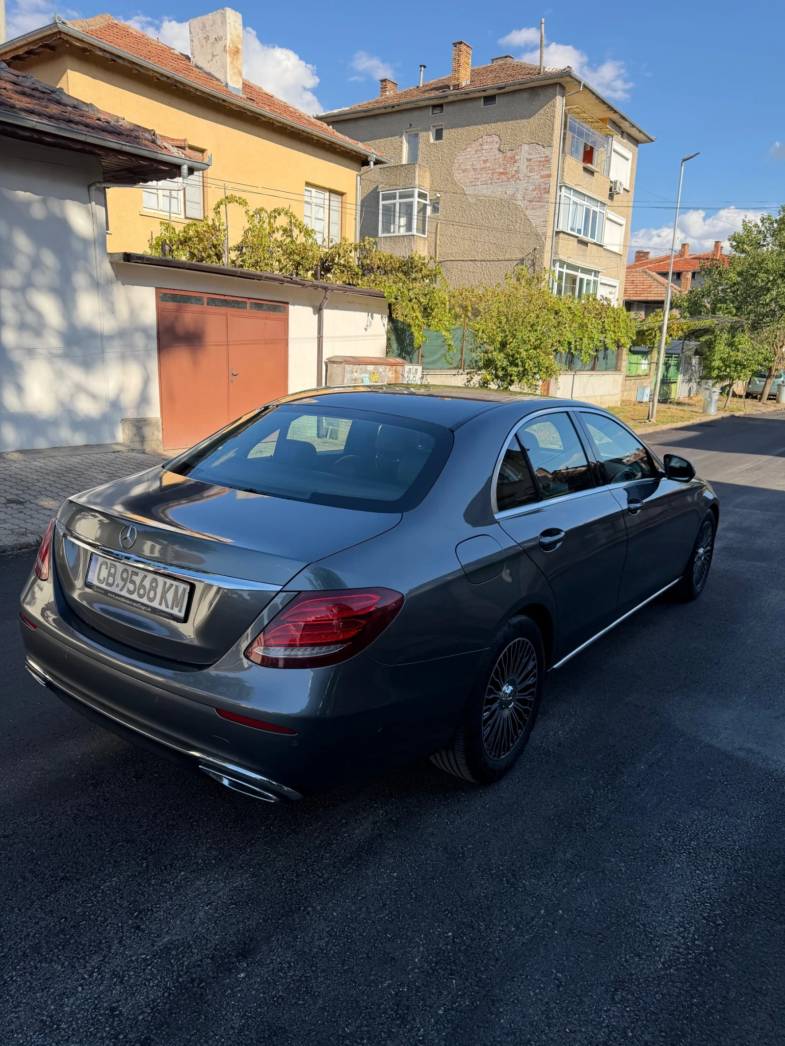 Mercedes-Benz E 220 2.2 9G-TRONIC 194PS CAMERA, снимка 5 - Автомобили и джипове - 56073218