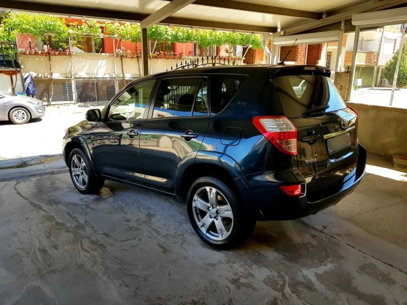 Toyota Rav4, снимка 4 - Автомобили и джипове - 47331738