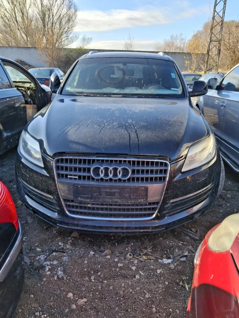 Audi Q7, снимка 3 - Автомобили и джипове - 48095610