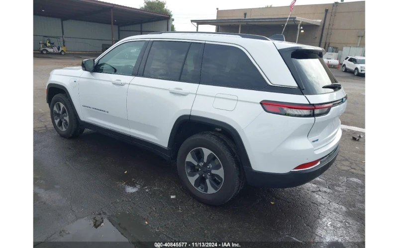 Jeep Grand cherokee 2.0l 4XE * Plug-In Hybrid, снимка 4 - Автомобили и джипове - 48476152