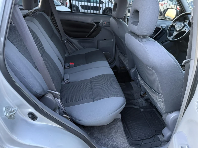 Toyota Rav4 2, 0D4D, снимка 12 - Автомобили и джипове - 52816188