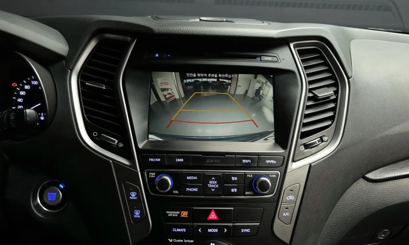 Hyundai Santa fe Diesel 2.0 2Wd, снимка 13 - Автомобили и джипове - 53008242