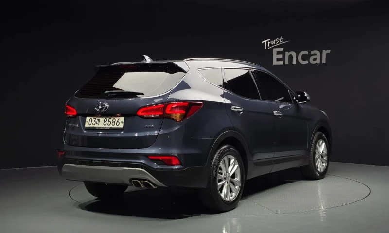 Hyundai Santa fe Diesel 2.0 2Wd, снимка 2 - Автомобили и джипове - 53008242