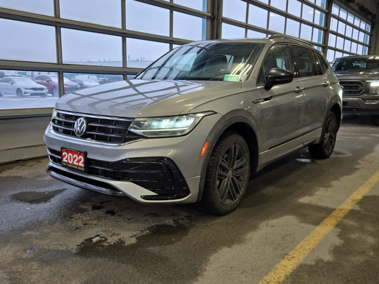 VW Tiguan 2022 Volkswagen TIGUAN R-LINE BLACK EDITION, снимка 1