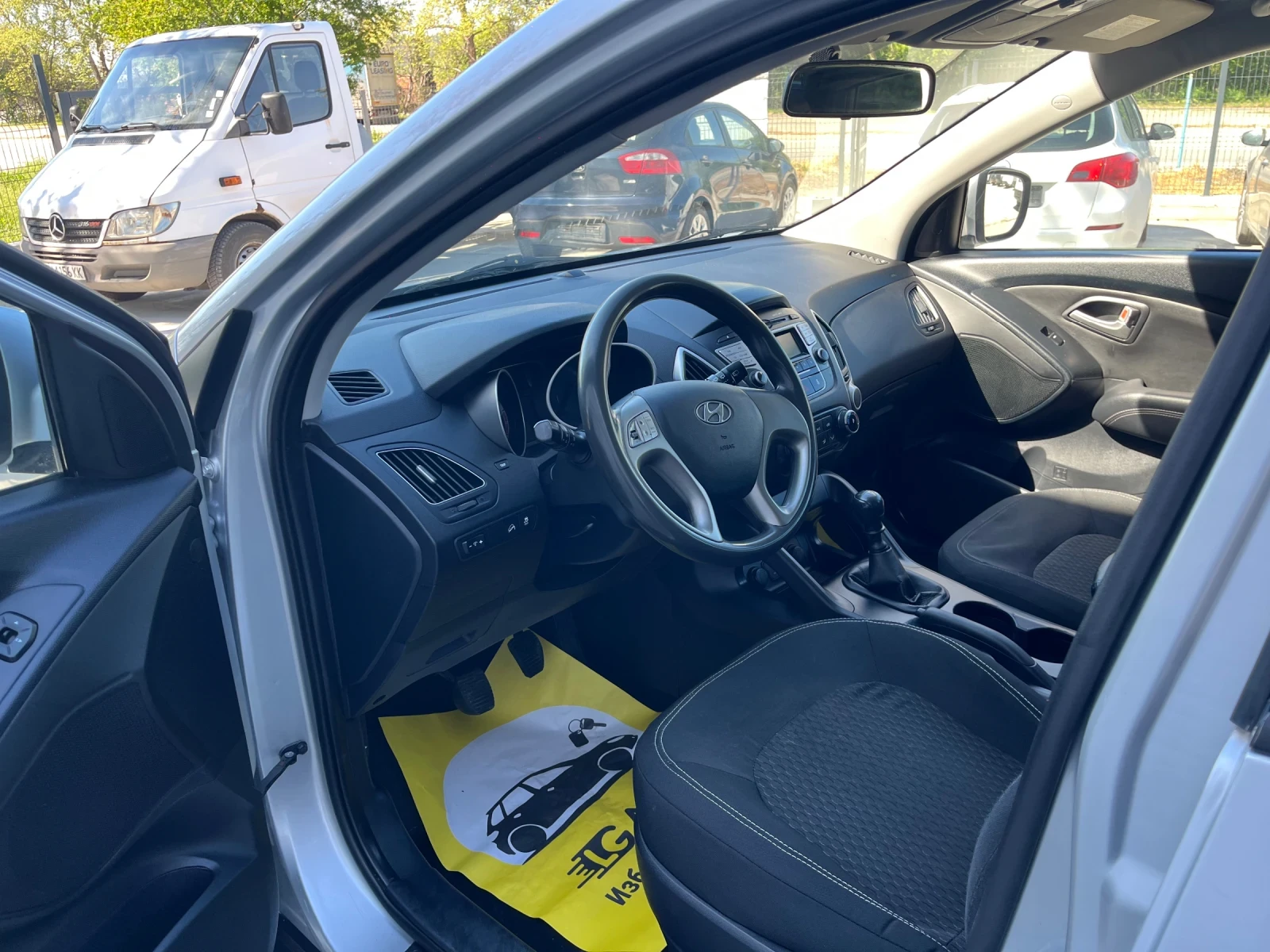 Hyundai IX35 1.7 - изображение 9