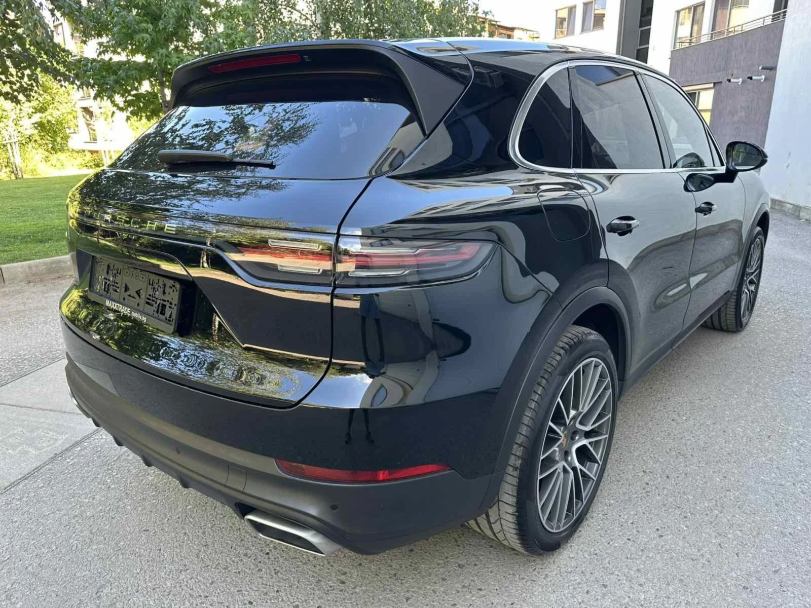 Porsche Cayenne E-HYBRID / ПОДГРЕВ /  - изображение 5