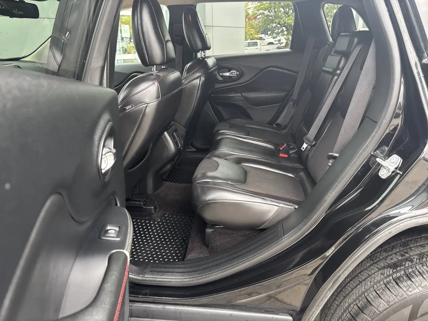 Jeep Cherokee Trailhawk | Mobile.bg � ����������� 14
