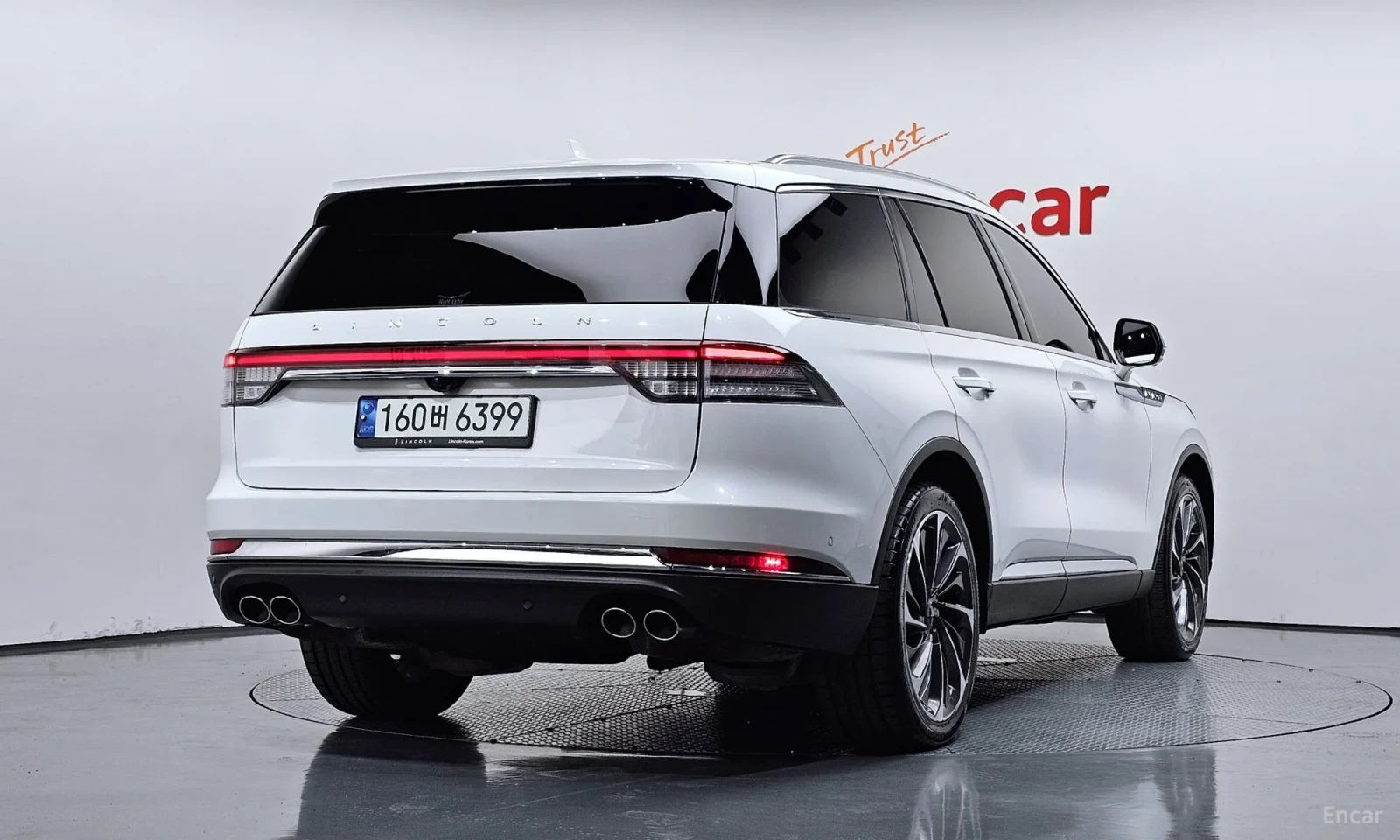 Lincoln Aviator RESERVE* AWD* 140000KM!!!, снимка 2 - Автомобили и джипове - 55059045