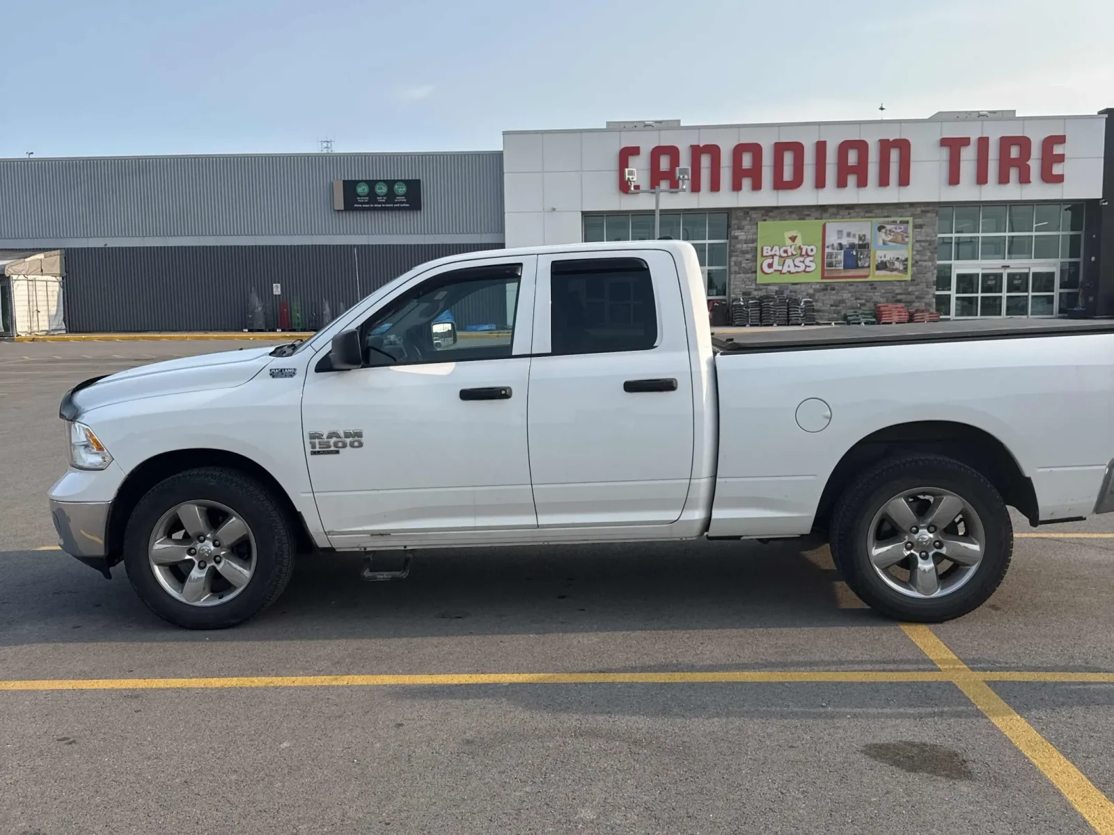 Dodge RAM 1500 ST, ПРОГНОЗНА ЦЕНА до БГ, снимка 2 - Автомобили и джипове - 55612140