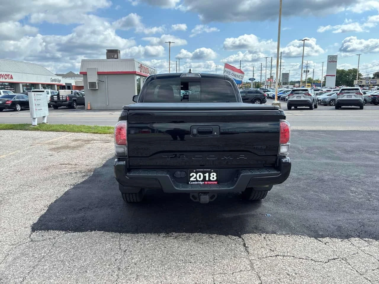 Toyota Tacoma * TRD PRO * АВТОКРЕДИТ БЕЗ ПЪРВОНАЧАЛНА ВНОСКА* , снимка 4 - Автомобили и джипове - 55786031