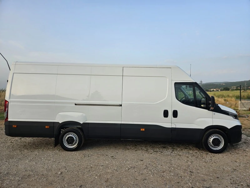 Iveco Daily 35S18, снимка 8 - Бусове и автобуси - 46296431