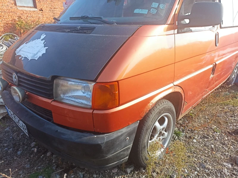 VW T4, снимка 1 - Бусове и автобуси - 48556125