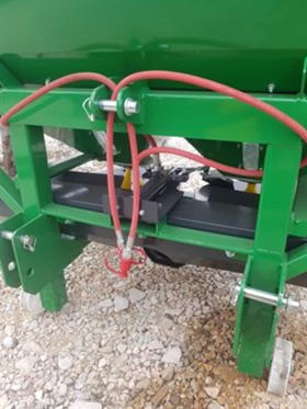 Торачка Друга марка 1000 литра хидравлично дозиране, снимка 7