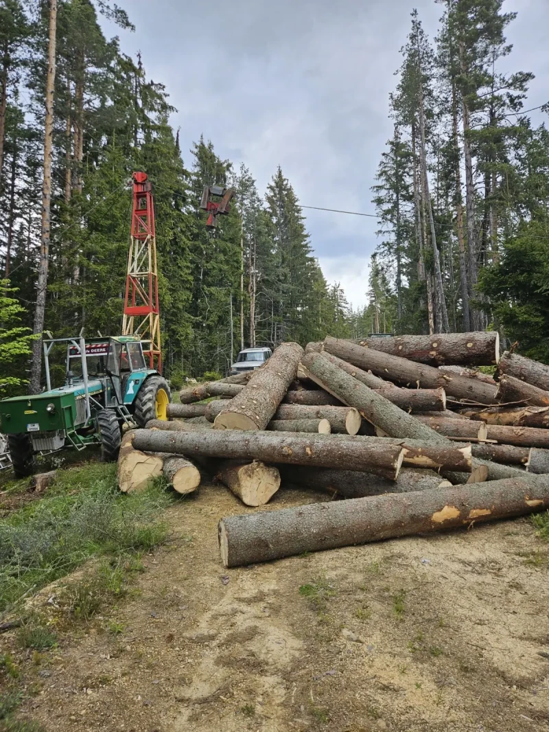Специализирани машини Машини за дърводобив John Deere 3040 + Koller k300, снимка 3 - Селскостопанска техника - 53303698