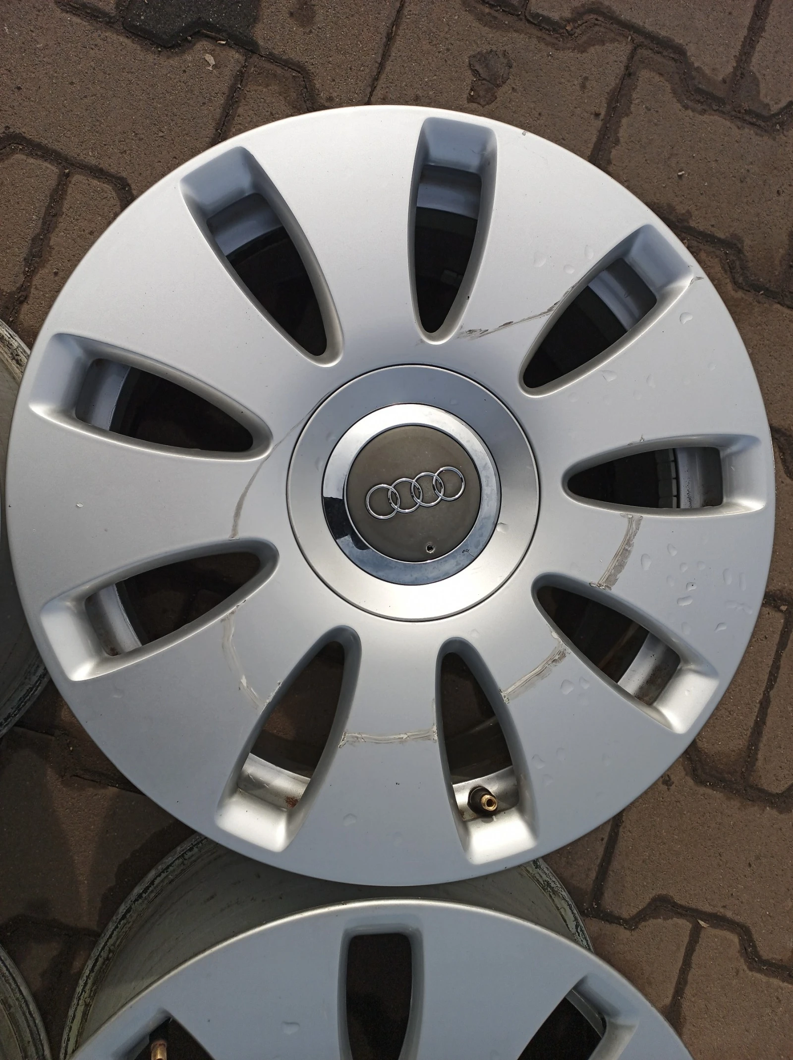   Audi A4 | Mobile.bg   4