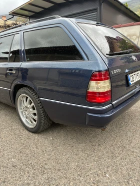 Mercedes-Benz E 200, снимка 9